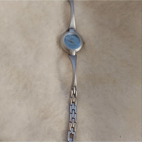 Anne Klien 11 Watch Needs Battery - Picture 6 of 6